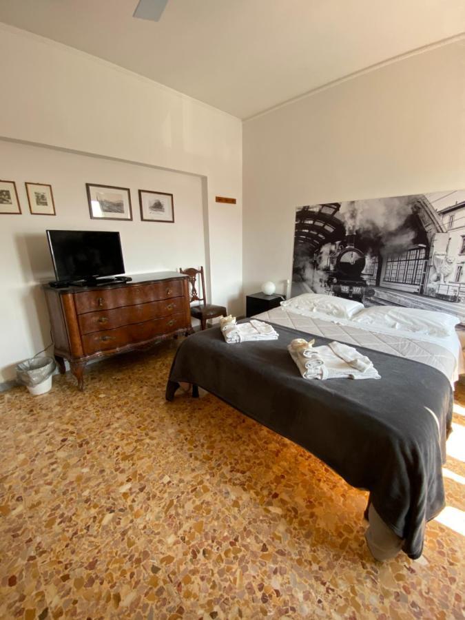 B&B Del Viaggiatore Sarzana Ngoại thất bức ảnh