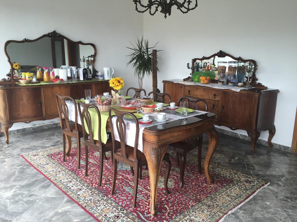 B&B Del Viaggiatore Sarzana Ngoại thất bức ảnh