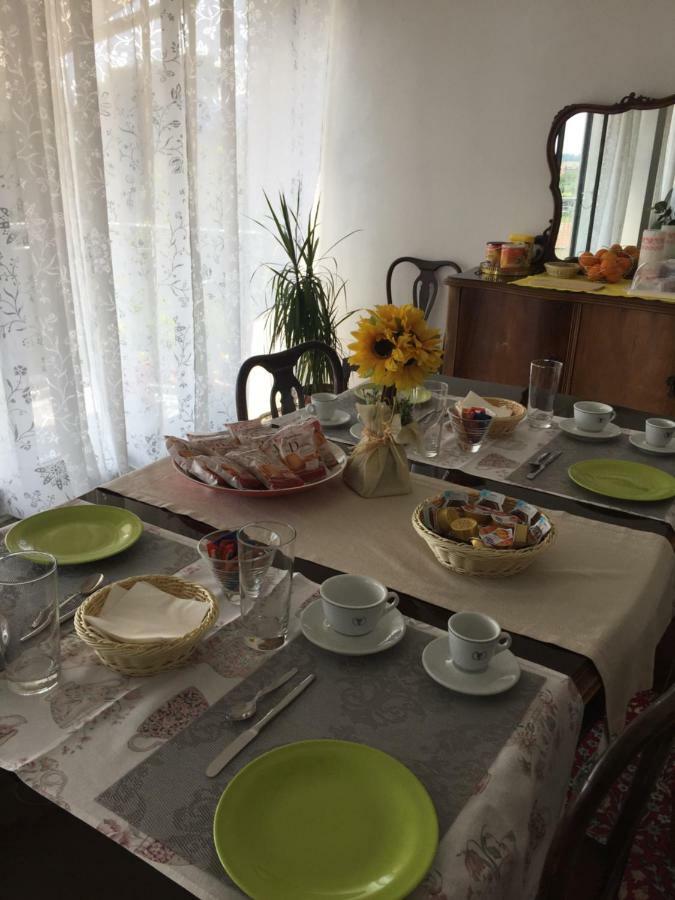 B&B Del Viaggiatore Sarzana Ngoại thất bức ảnh